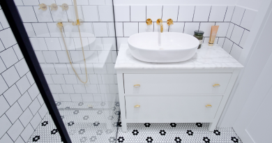 wzory z mozaiki heksagon raw decor na podłodze w łazience